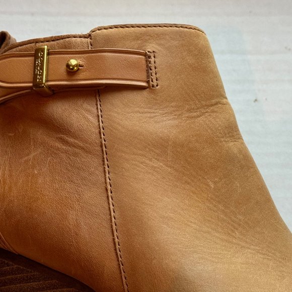 Coach Hewes ankle Booties Ginger tan color; size 8M - Picture 8 of 12